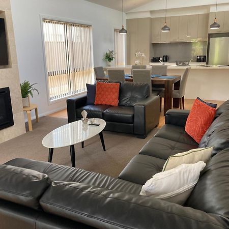 Mountain Mist Apartments Брайт Екстериор снимка