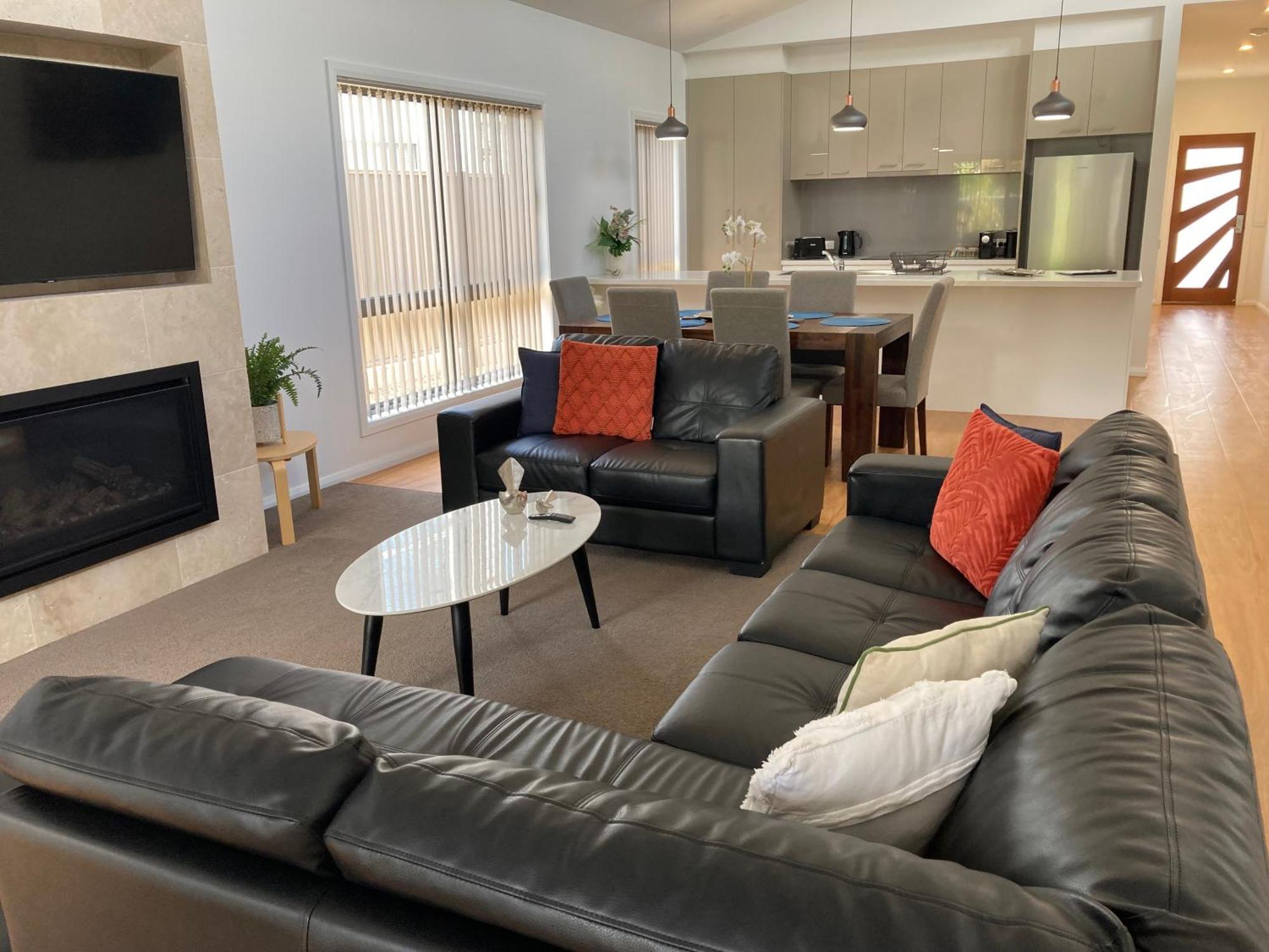 Mountain Mist Apartments Брайт Екстериор снимка